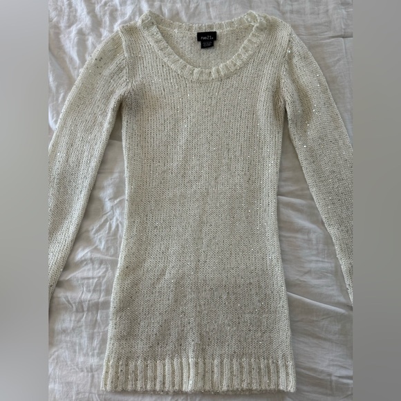 Sequin Sweater - Picture 2 of 4